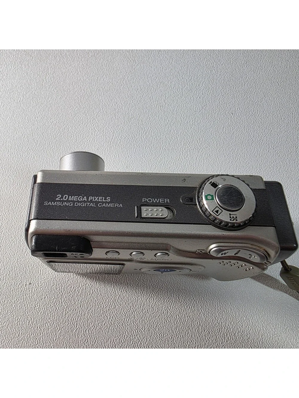 Samsung Digimax 240 Silver 2MP 1.6